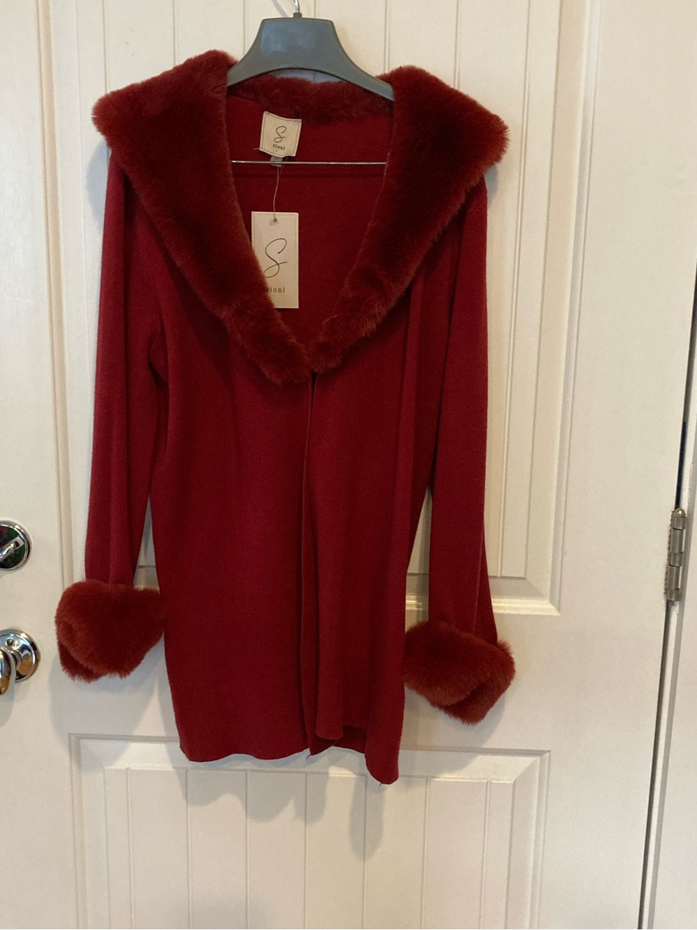 Sioni Deep Red Faux-Fur Trim Hooded Cardigan